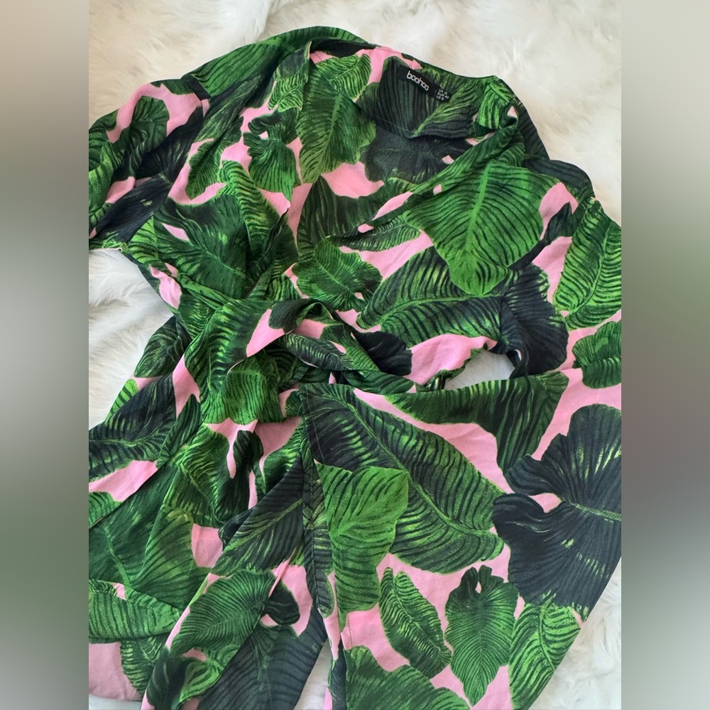Boohoo Green and Pink Leaf Print Swim Coverup